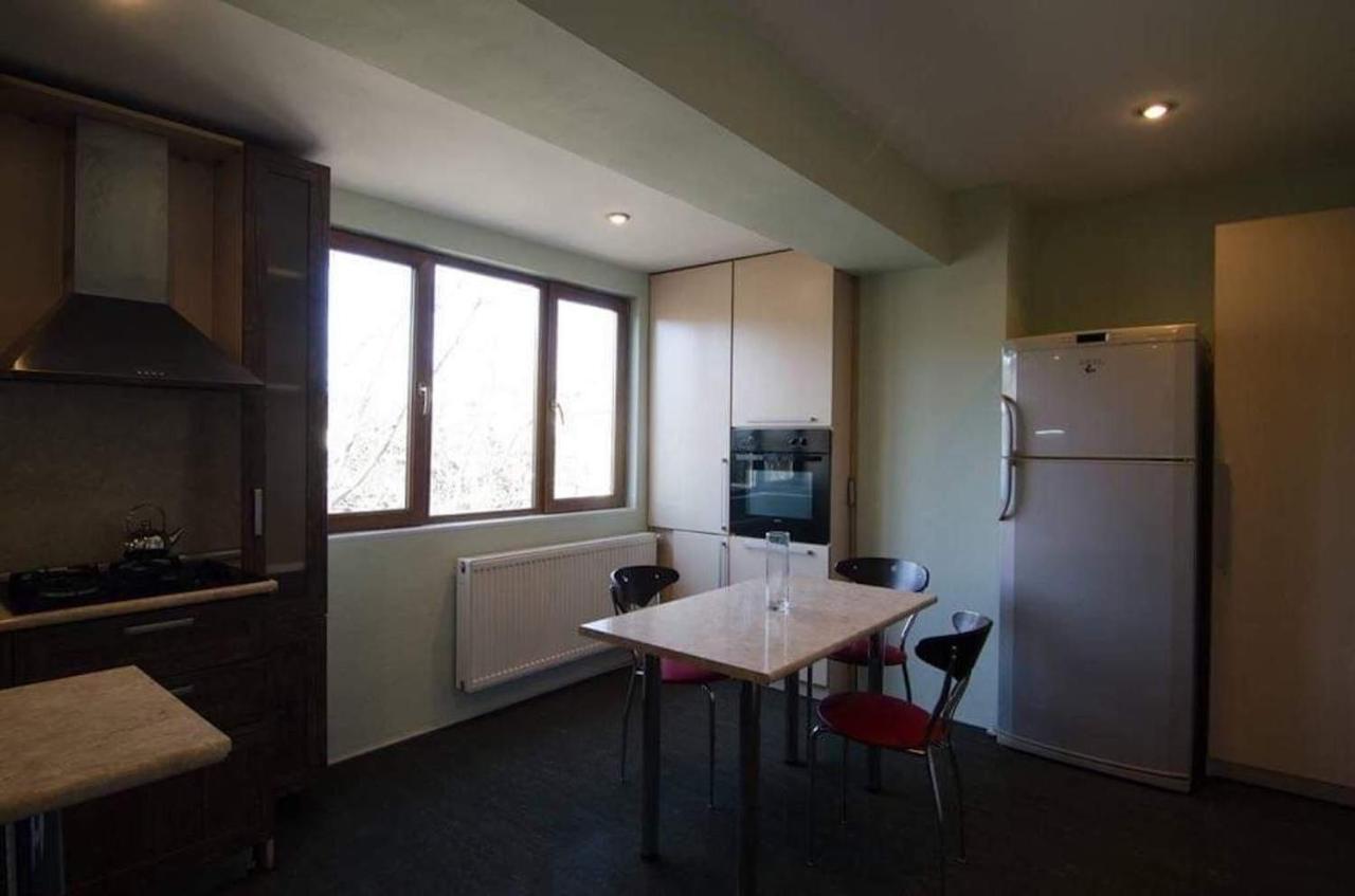 Georges Apartment Tbilisi Exterior photo
